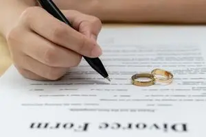 Cómo descargar y completar un formulario de divorcio gratis en Estados Unidos