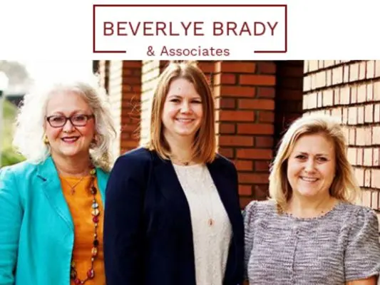 Abogadas de divorcio Beverlye Brady & Associates